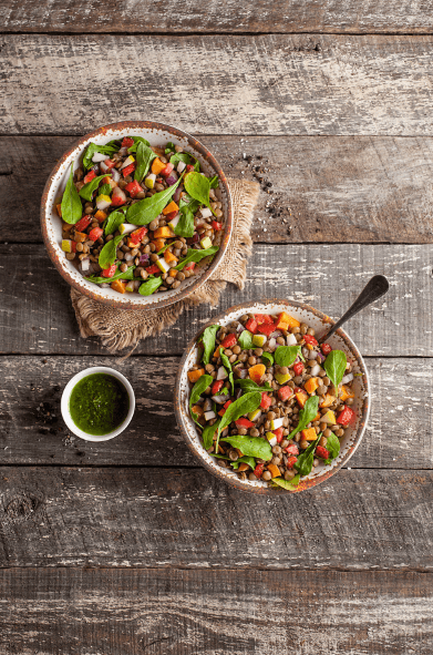 Ensalada de lentejas con frutilla y rúcula