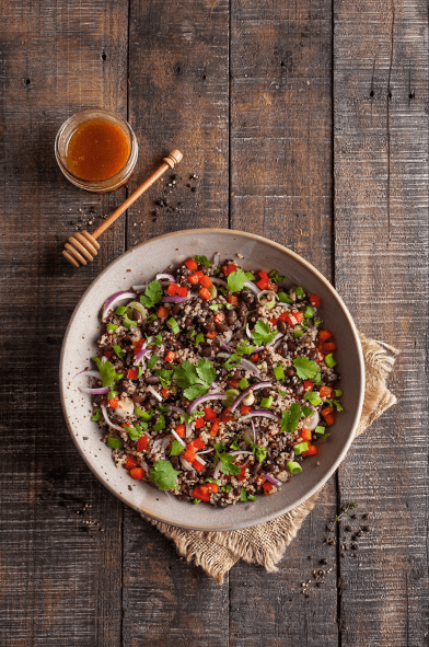 Ensalada de quínoa con porotos negros