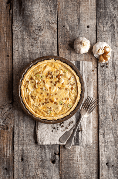 Quiche de lentejas con curry, leche de coco y cebollín