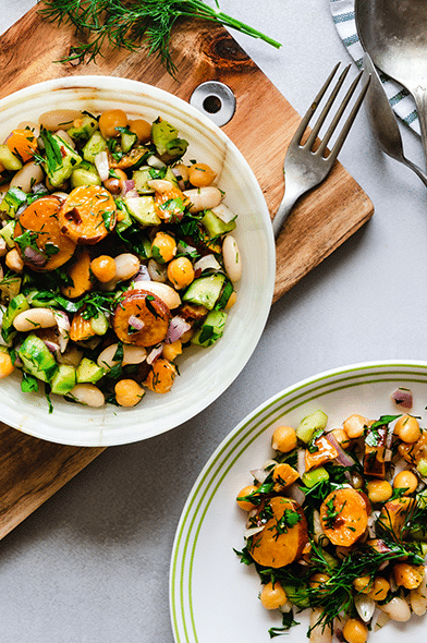 Ensalada de garbanzos con palta y naranja