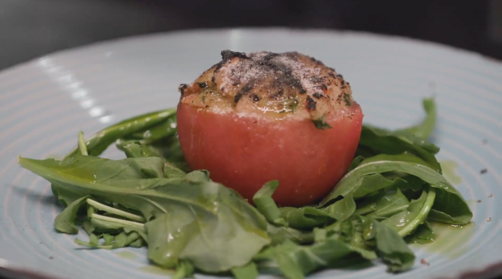 Tomates rellenos con pastelera de porotos