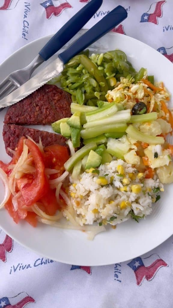 Arroz con choclo, cilantro y mayonesa